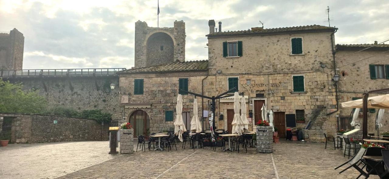 ホテル Sognare Nel Castello モンテリッジョーニ エクステリア 写真